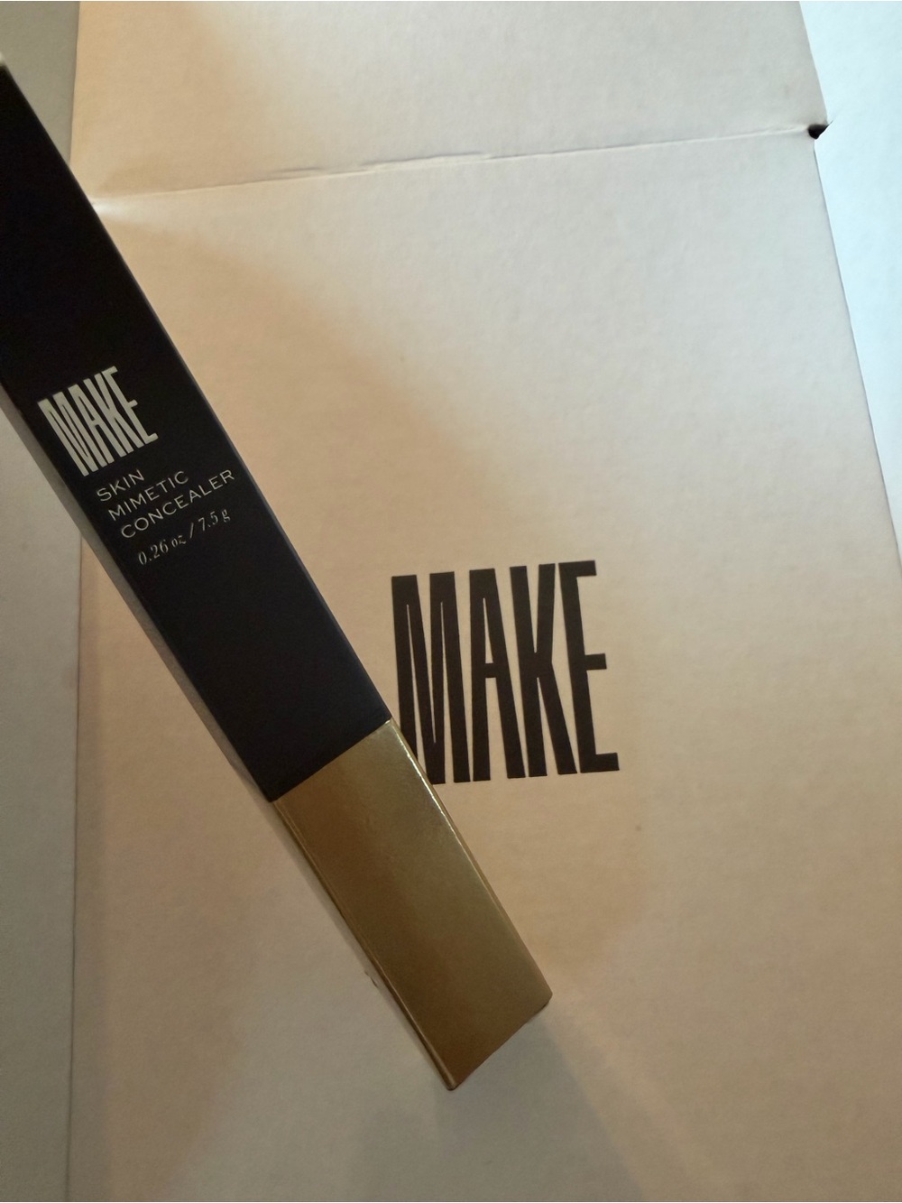 Skin Mimetic Concealer - Gold Tone